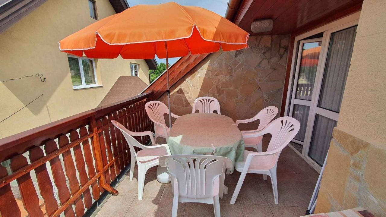 Apartments In Balatonlelle 43115 Exterior foto